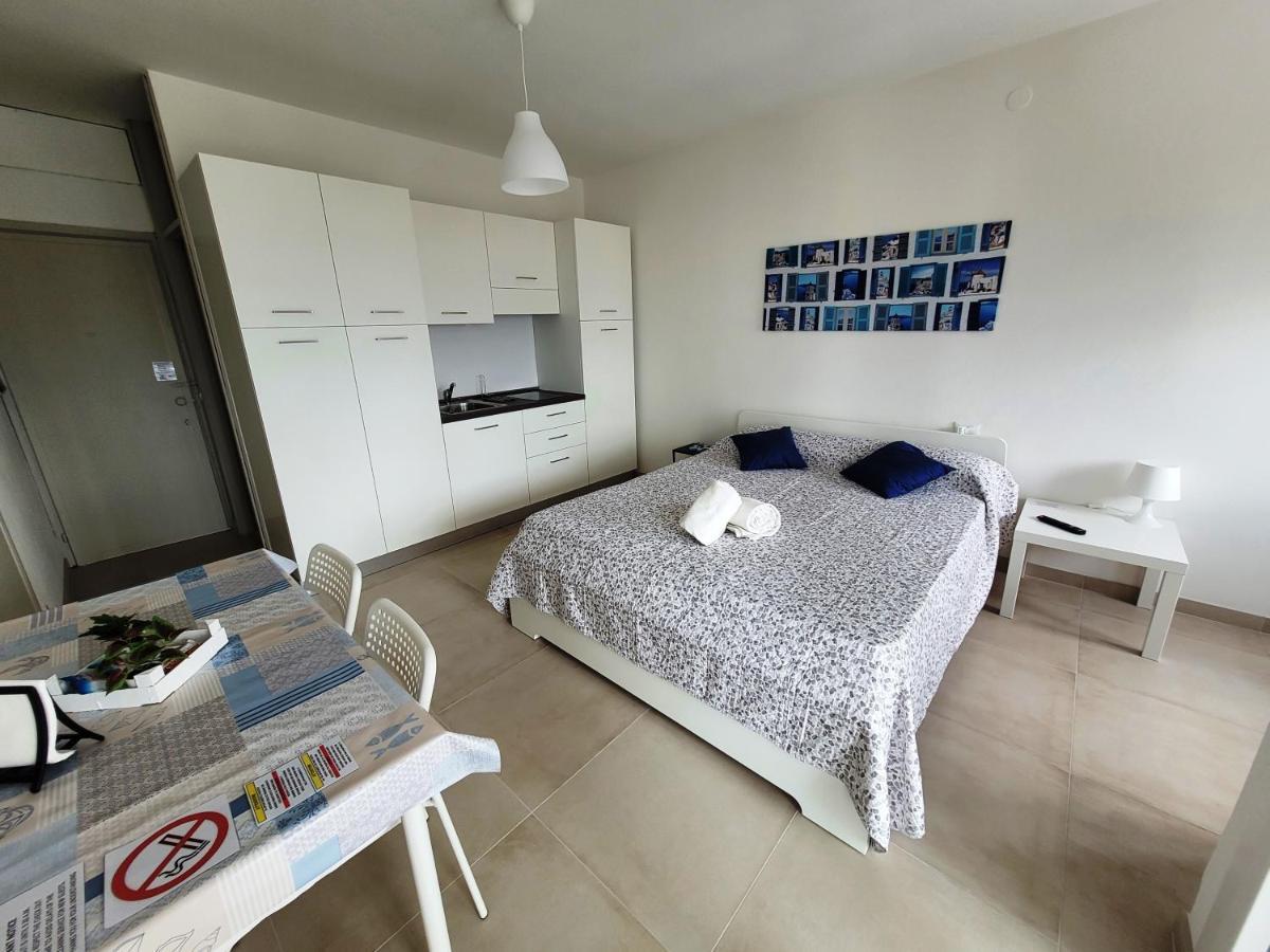 Rosato Double Lagoon & Sunset View Apartment لينانو سابيادورو المظهر الخارجي الصورة