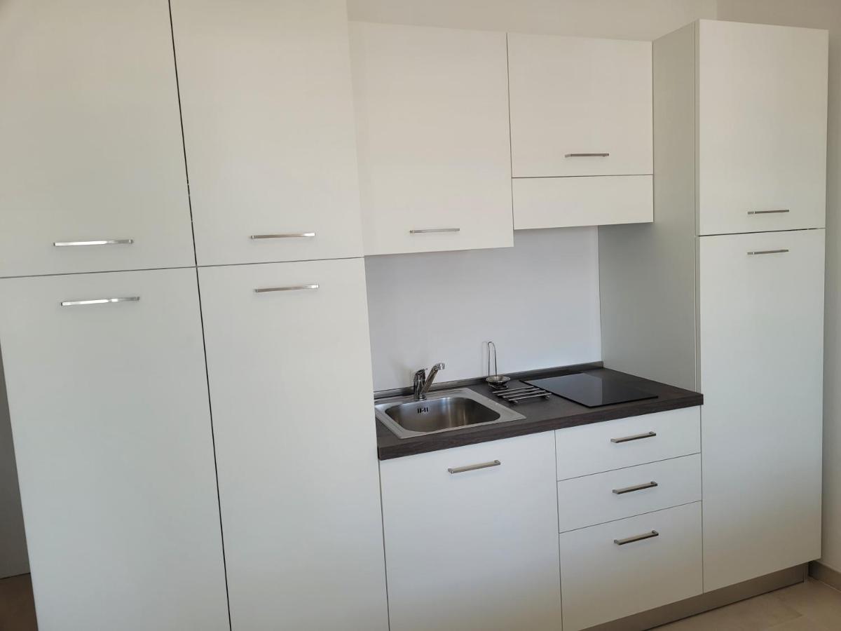 Rosato Double Lagoon & Sunset View Apartment لينانو سابيادورو المظهر الخارجي الصورة