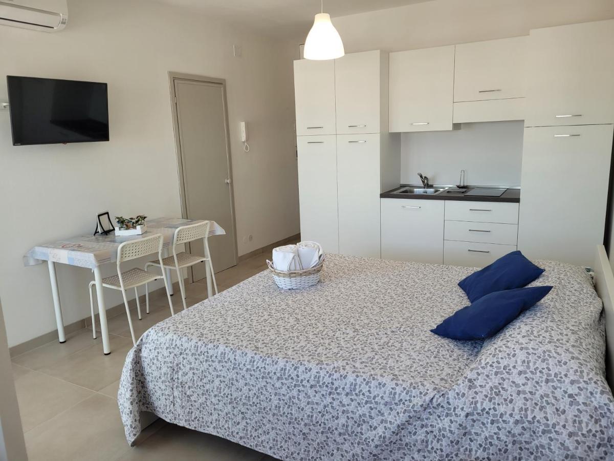 Rosato Double Lagoon & Sunset View Apartment لينانو سابيادورو المظهر الخارجي الصورة